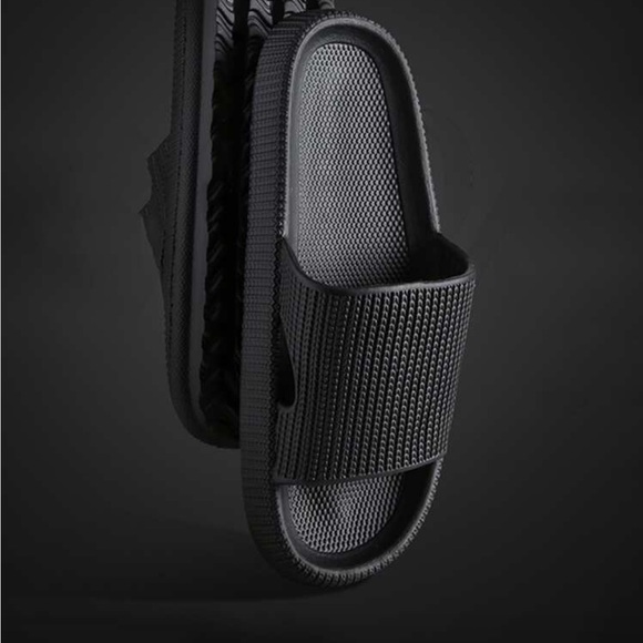 Men's Classic Black Slide Sandals - Picture 2 of 5